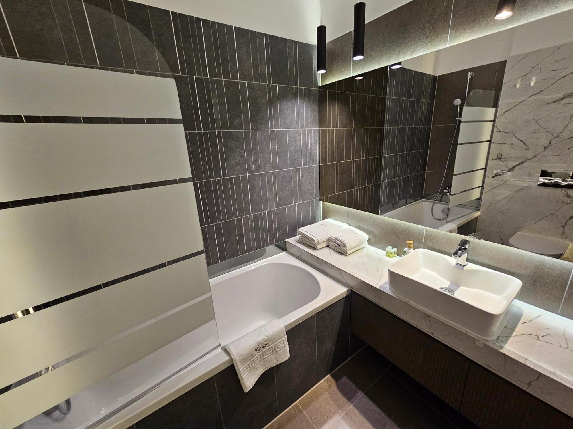 Urban Luxury Flats - Cozy Apartments At Coresi Mall #Braşov Exteriör bild